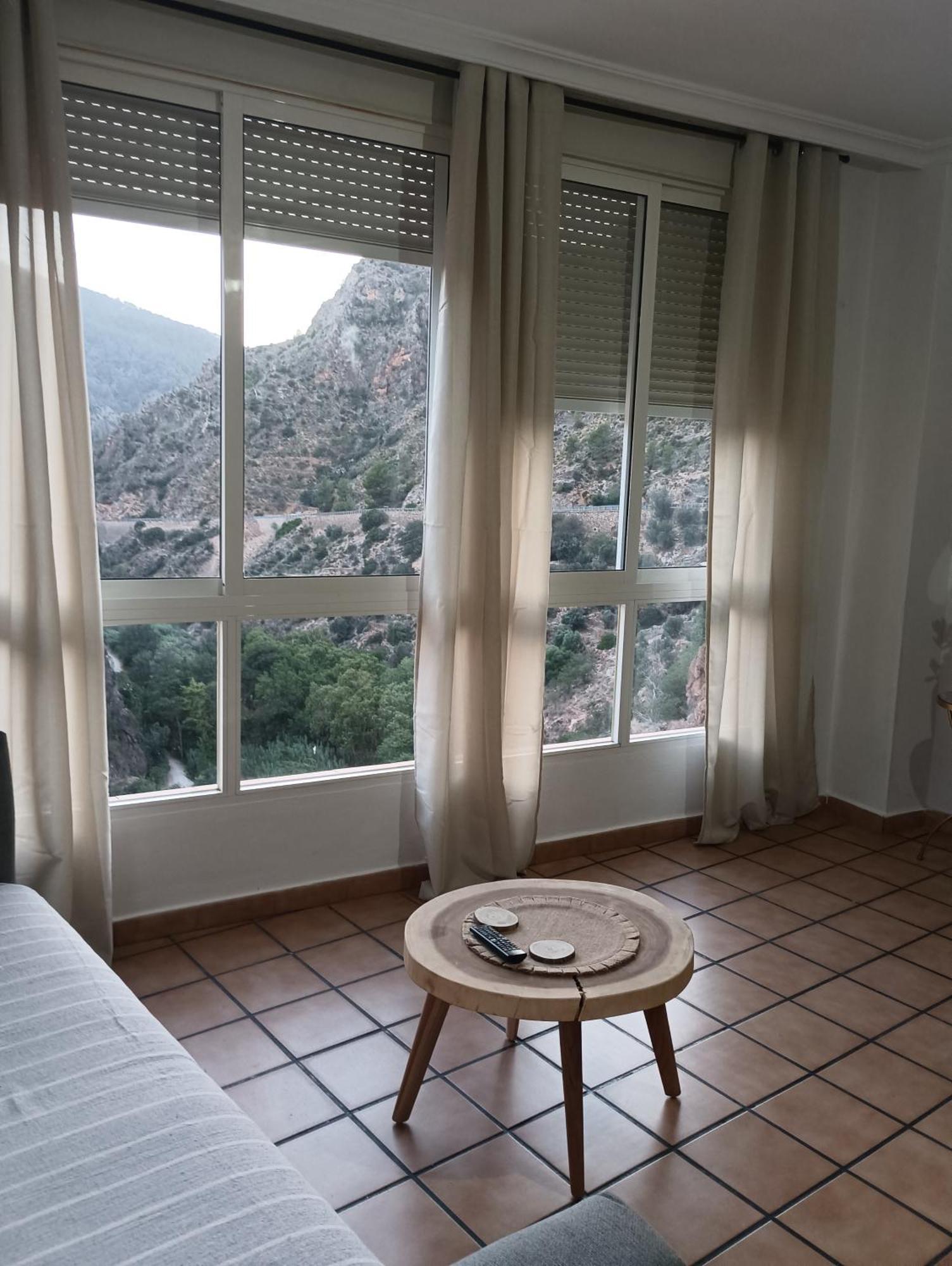 Los Picarzos Apartamento Ayna Luaran gambar